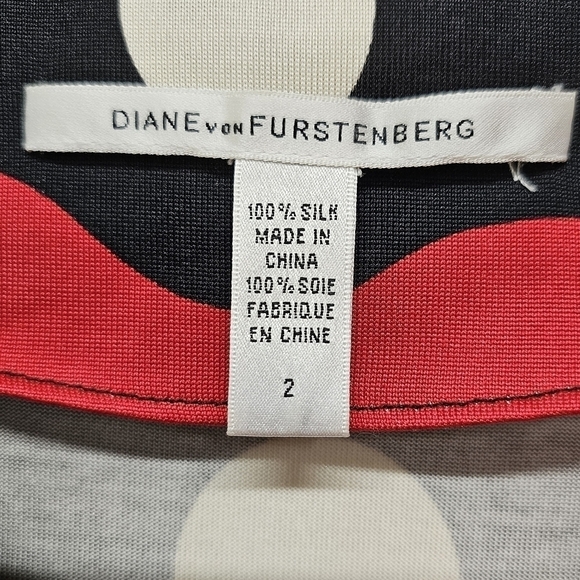 Diane Von Furstenberg Multicolored Wavy Patterned Silk Dress Knotted Waist Sz 2 - Picture 3 of 6